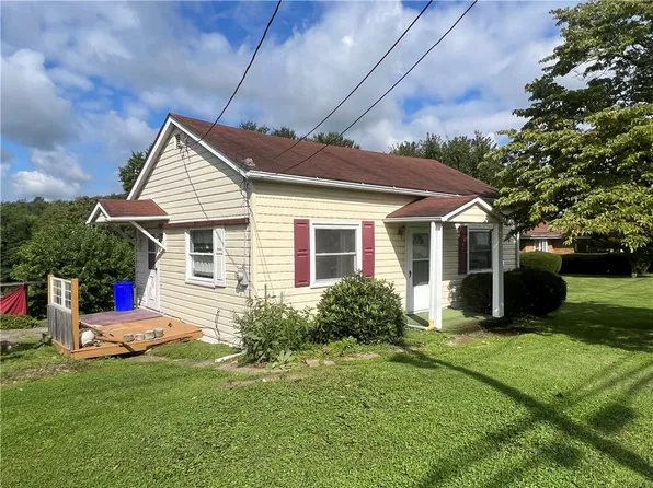 374 Bridgeport St, Mount Pleasant, PA 15666