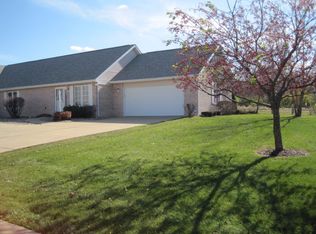 3101 Stoneridge Ct, Danville, IL 61832