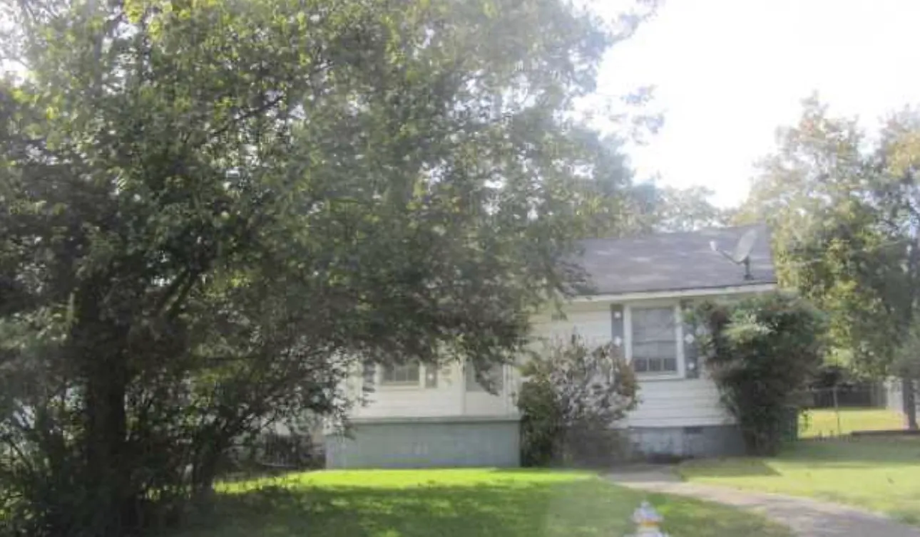 2 bed, 976 sqft, $900 — Photo 1