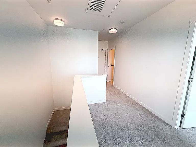 97 W Georgia St #2502 — Photo 16