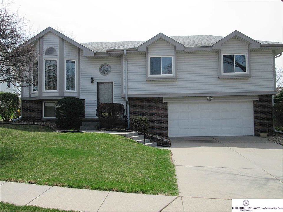 1st image of 907 Haverford Dr