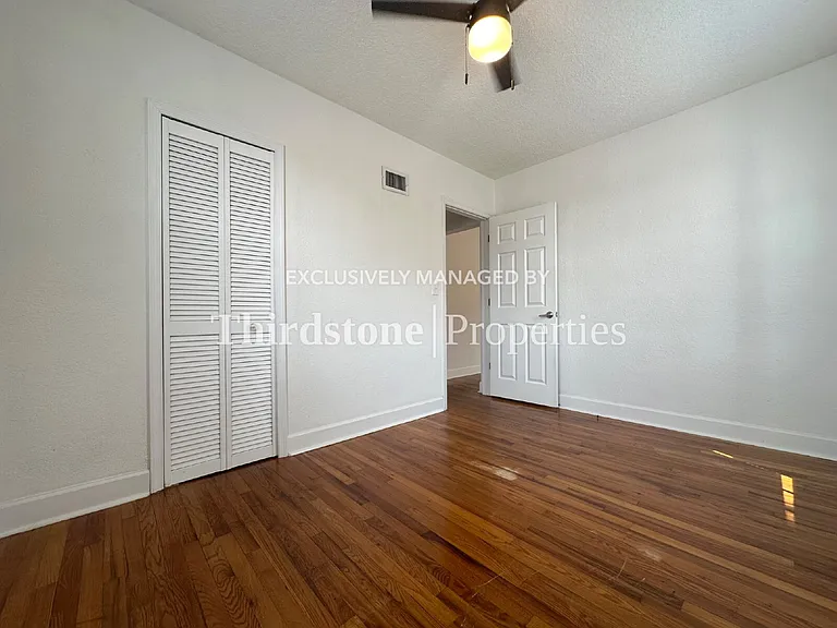 319 1st Ave N #1A — Photo 13