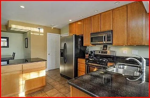 2 bed, 1.5 bath, 1455 sqft, $2,200 — Photo 2