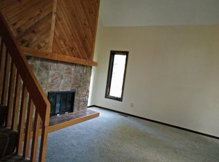 301 E Caston Rd, Akron, OH 44319