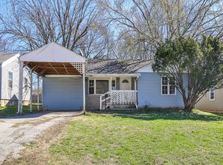 1068 S Thelma Ave, Springfield, MO 65807