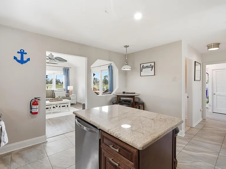 214 Hagen Rd — Photo 10