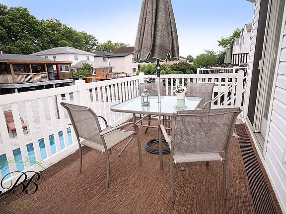 3rd image of 2235 E 70th St #1