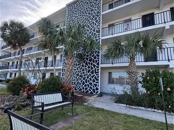 4906 Victoria Dr APT 108, Cape Coral, FL 33904