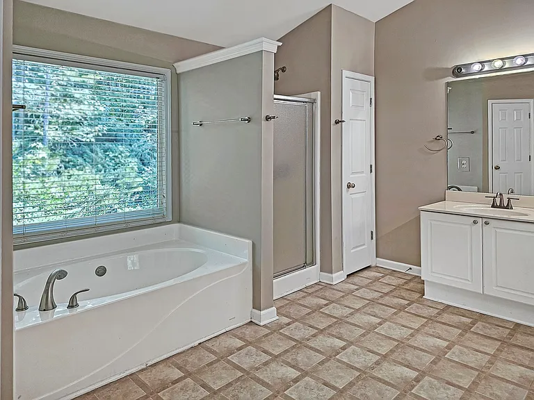 4166 Havenwood Ct NW — Photo 23
