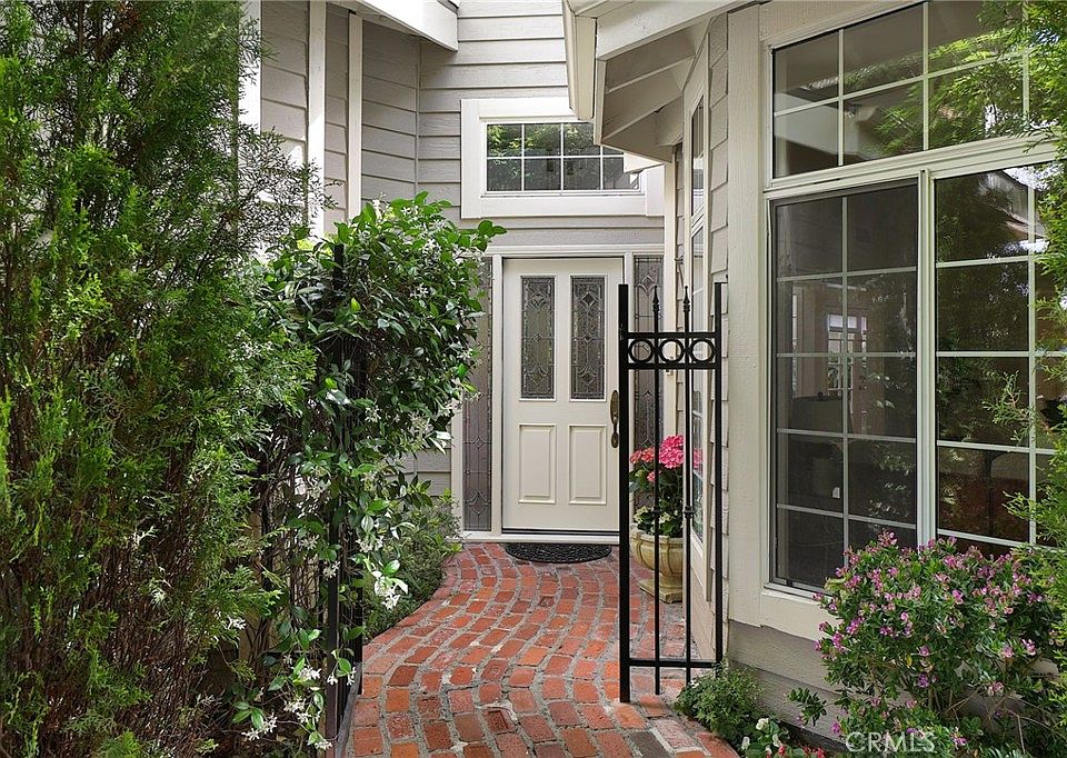 1st image of 4532 Laurelgrove Ave