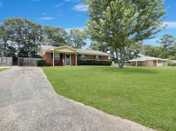 114 Morris Ave, Clanton, AL 35045