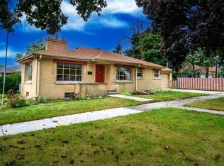 1140 Oregon St, Racine, WI 53405