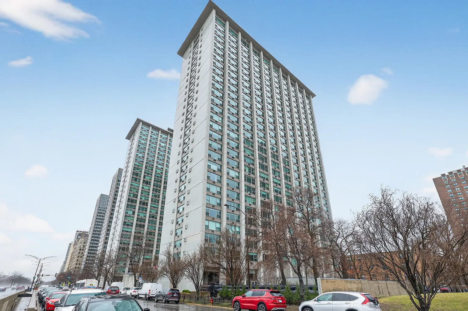 3600 N Lake Shore Dr APT 1120 photo 1