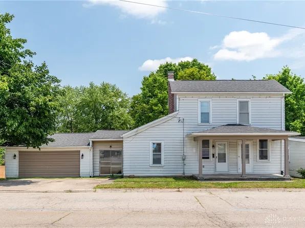 108 S Pike St, New Carlisle, OH 45344