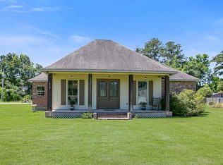 18087 Muddy Creek Rd, Prairieville, LA 70769