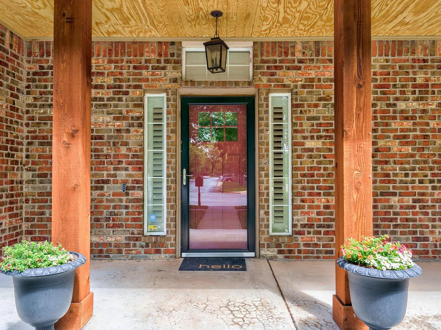 18012 Providence Ave — Photo 1