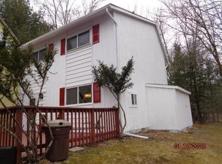 69 Robert Rd, Kiamesha Lake, NY 12751