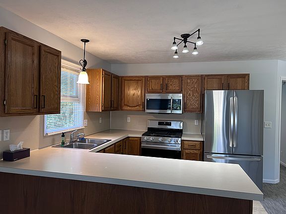 4th image of 9644 Meadowland Ct #9644