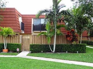 9863 NW 6th Ct, Plantation, FL 33324