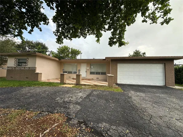 4200 Hayes St, Hollywood, FL 33021