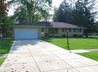 2770 Bramblewood Dr, Broadview Heights, OH