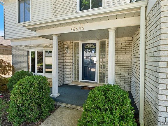 5th image of 46636 E Oakwood Dr #55
