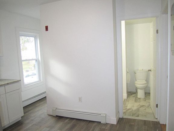 3rd image of 110 Marianna St APT 2