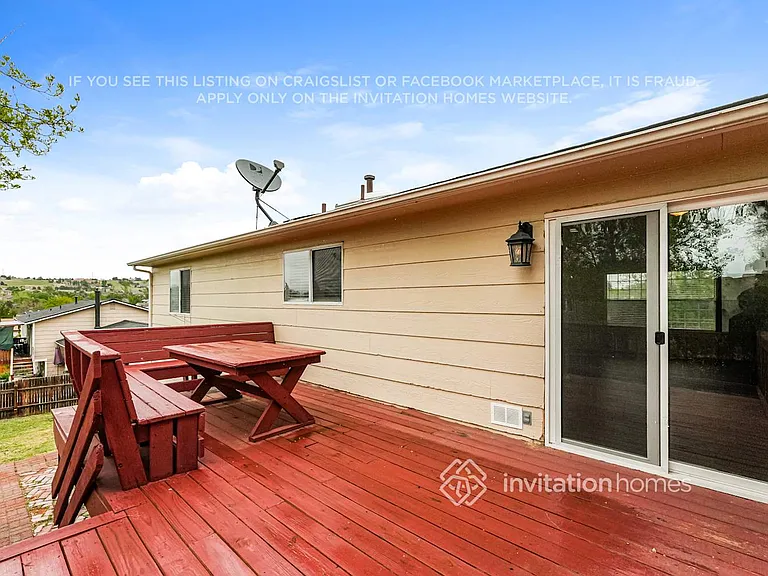 6660 Bugle Dr — Photo 15