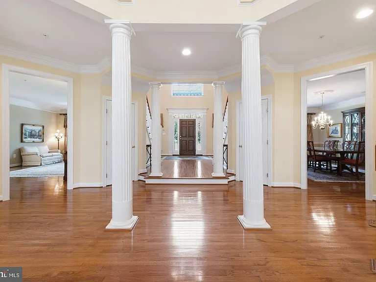 14140 Seneca Rd — Photo 29