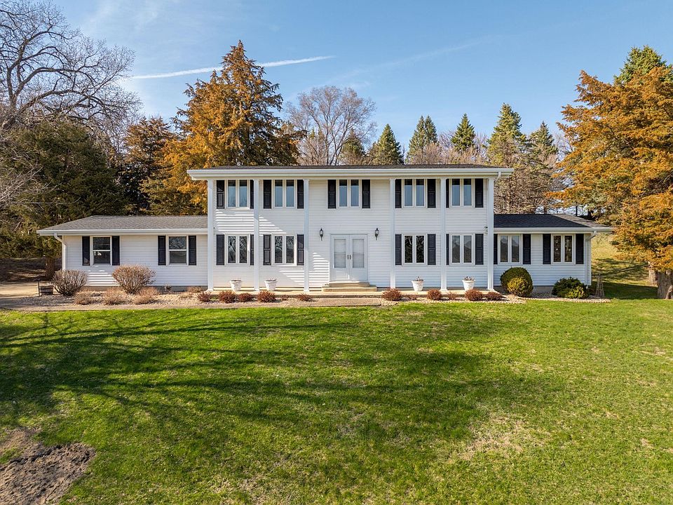 1st image of 33795 Beaver Valley St