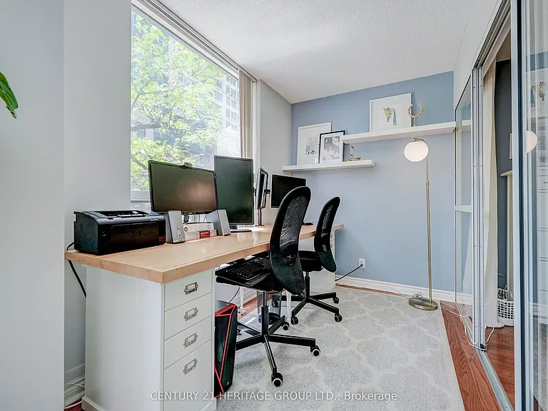 92 King St E #207 — Photo 19