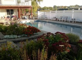 7151 13th St N, Oakdale, MN 55128