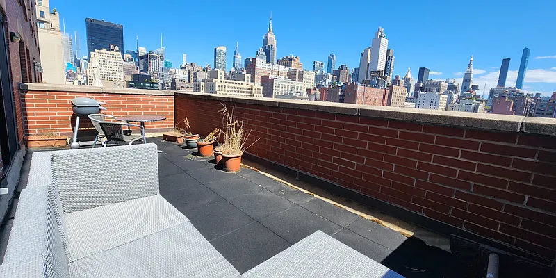 Rented by Corcoran | media 31