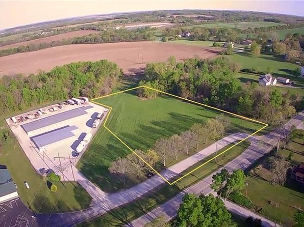 1213 S Sibley St, Buckner, MO 64016
