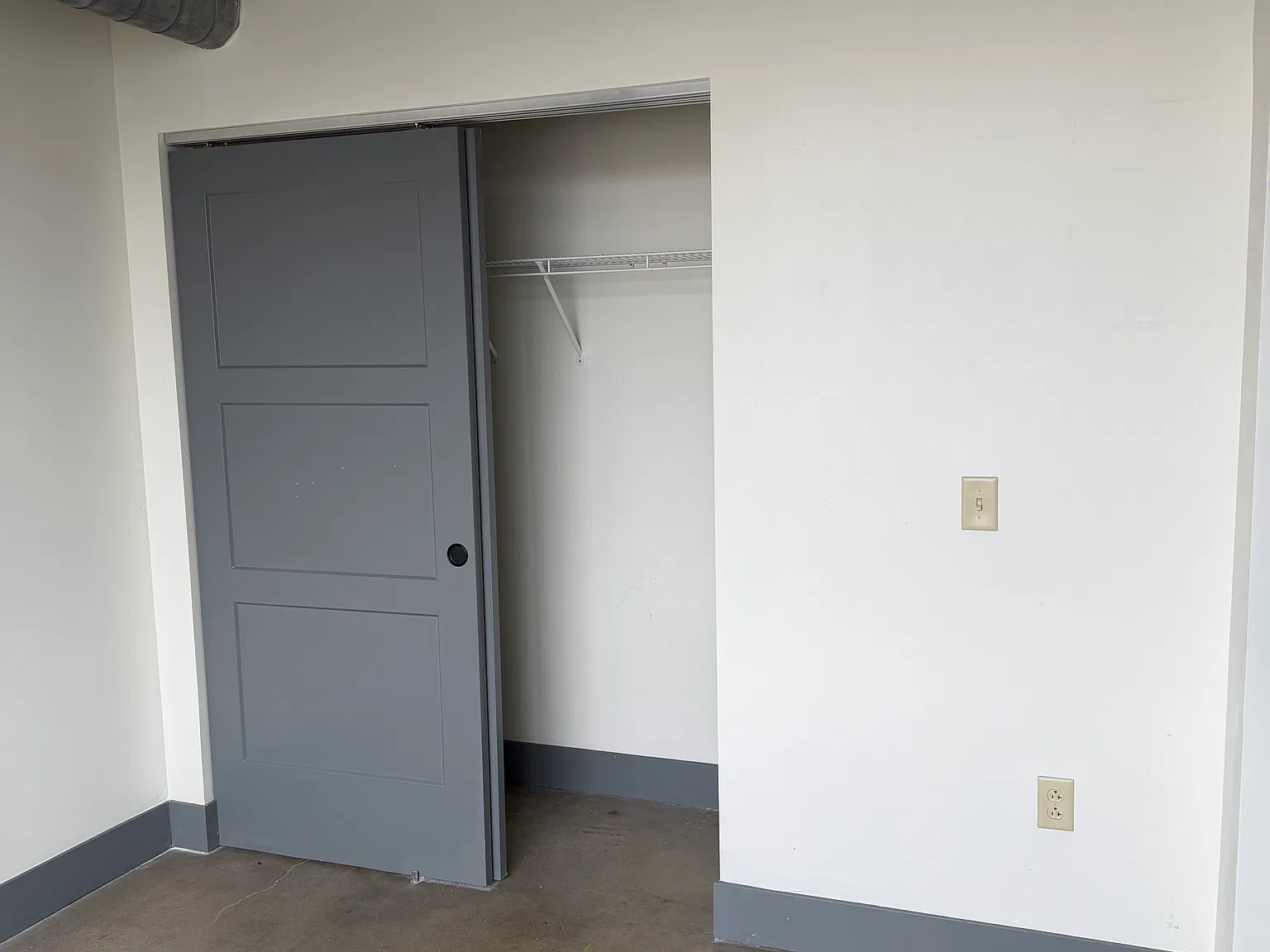 2 bed, 835 sqft, $1,400 — Photo 3