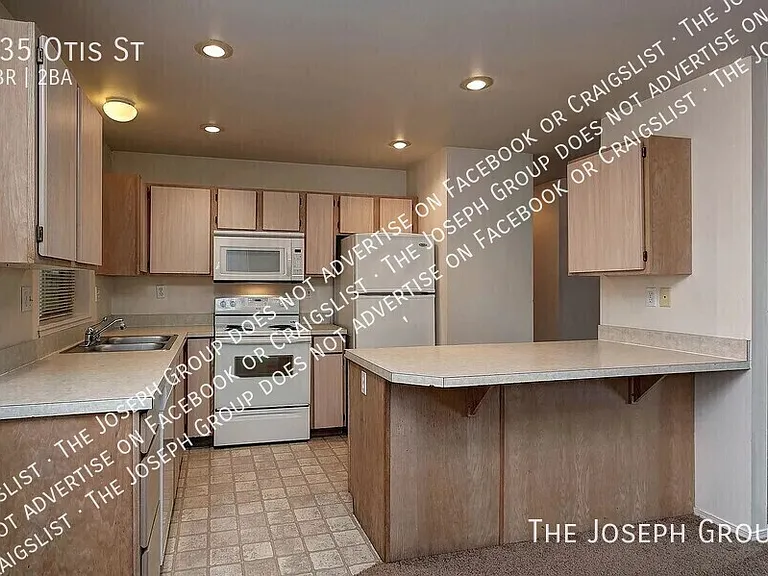 935 Otis St — Photo 7