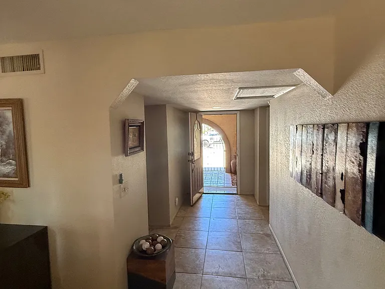 1163 E Manor Dr — Photo 6