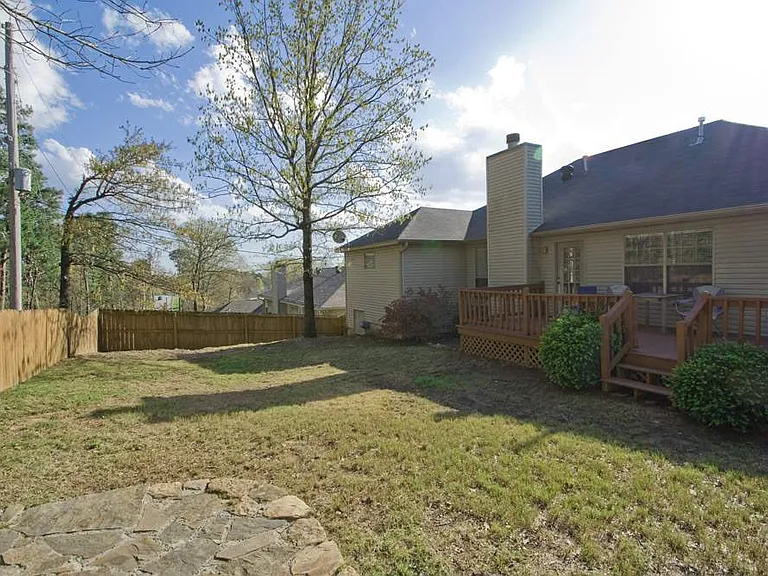 40 Springridge Dr — Photo 17
