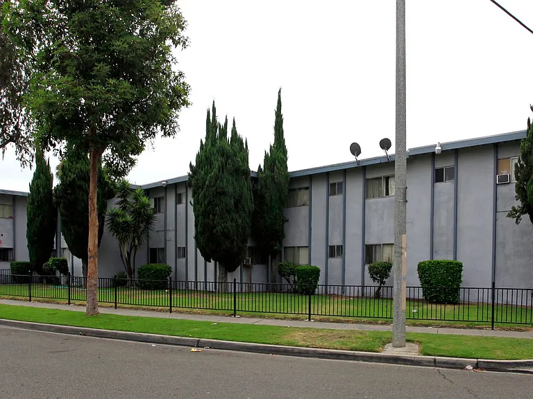 Pearson Apartments 314 Pearson Avenue, Anaheim, CA 92802 — Photo 10