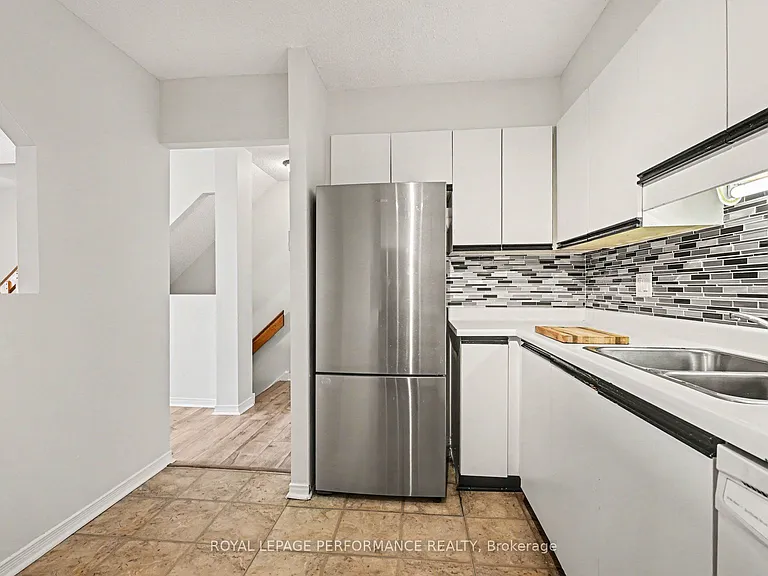8 Terrace Dr #217 — Photo 10
