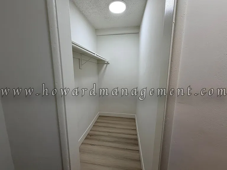 01120SI — Photo 9