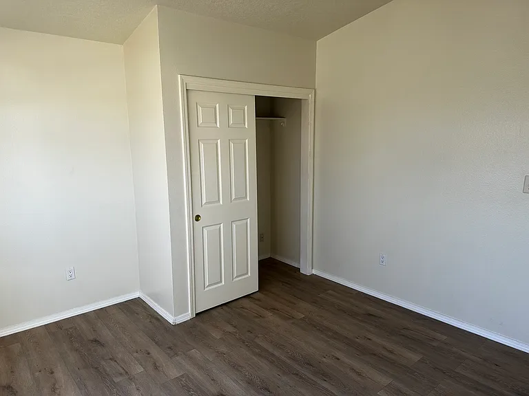 7620 Lakewood Ave NW — Photo 13