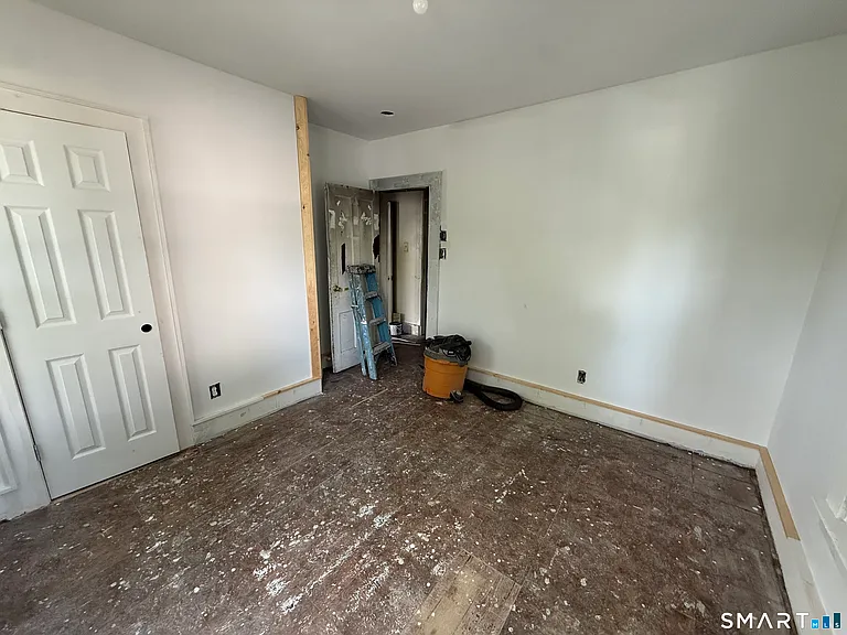 171 Prospect St — Photo 16