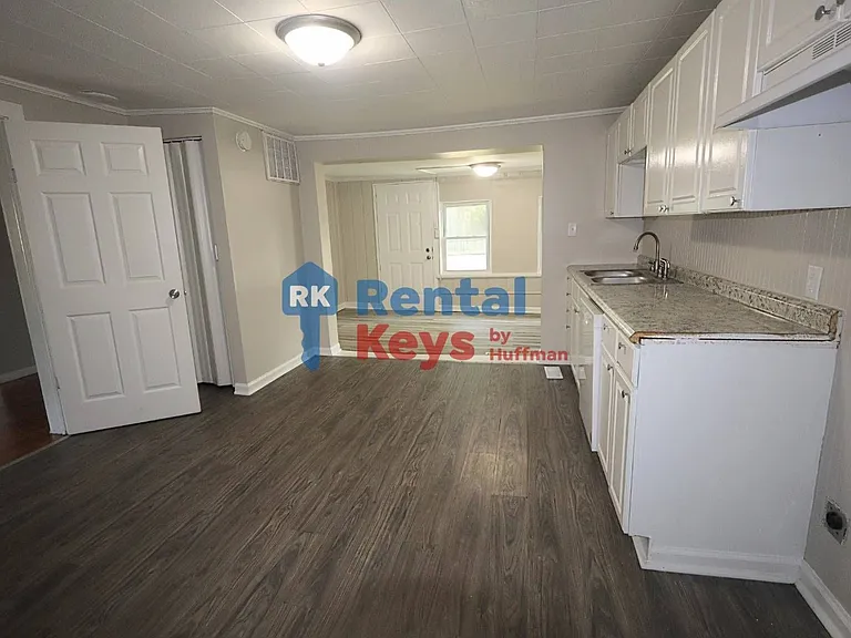 3450 Koressel Ave — Photo 7