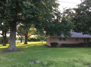 1124 Gifford Rd, Angleton, TX 77515