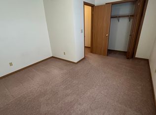 126 Bannon Dr #F, Dwight, IL 60420