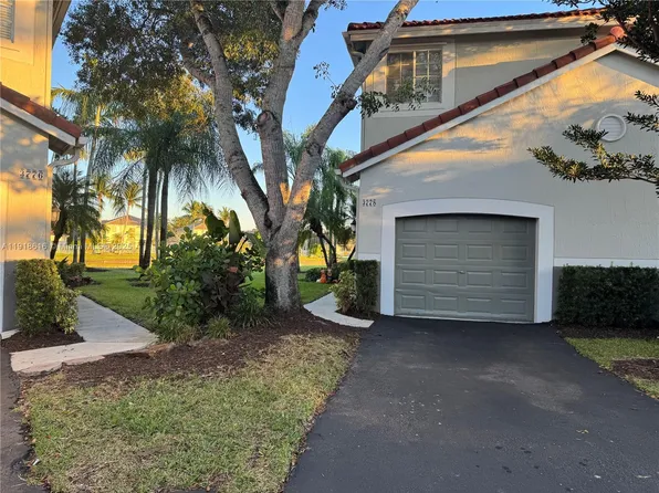 3778 San Simeon Cir, Fort Lauderdale, FL 33331