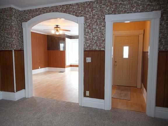 entry/living room view