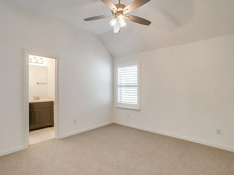 14328 Capridge Rd — Photo 21