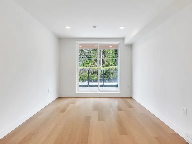 1490 W 32nd Ave — Photo 26